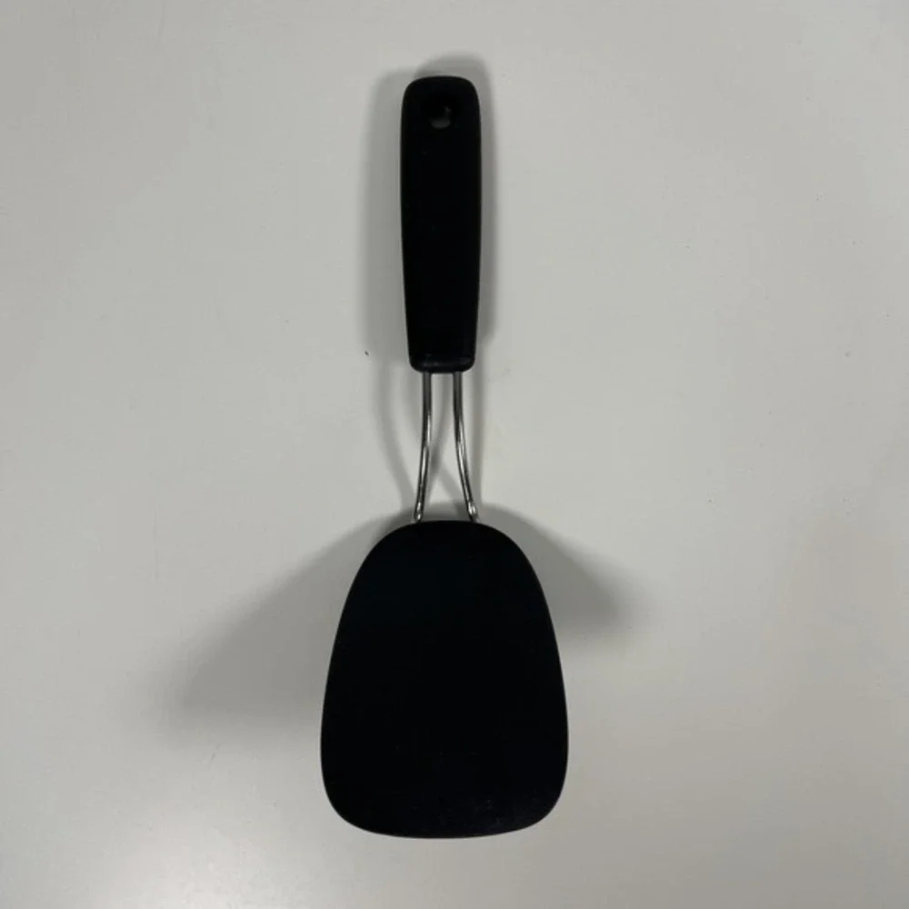 Oxo Good Grips‎ Solid Spatula Turner Flipper Large Black Nylon Thin Flexible